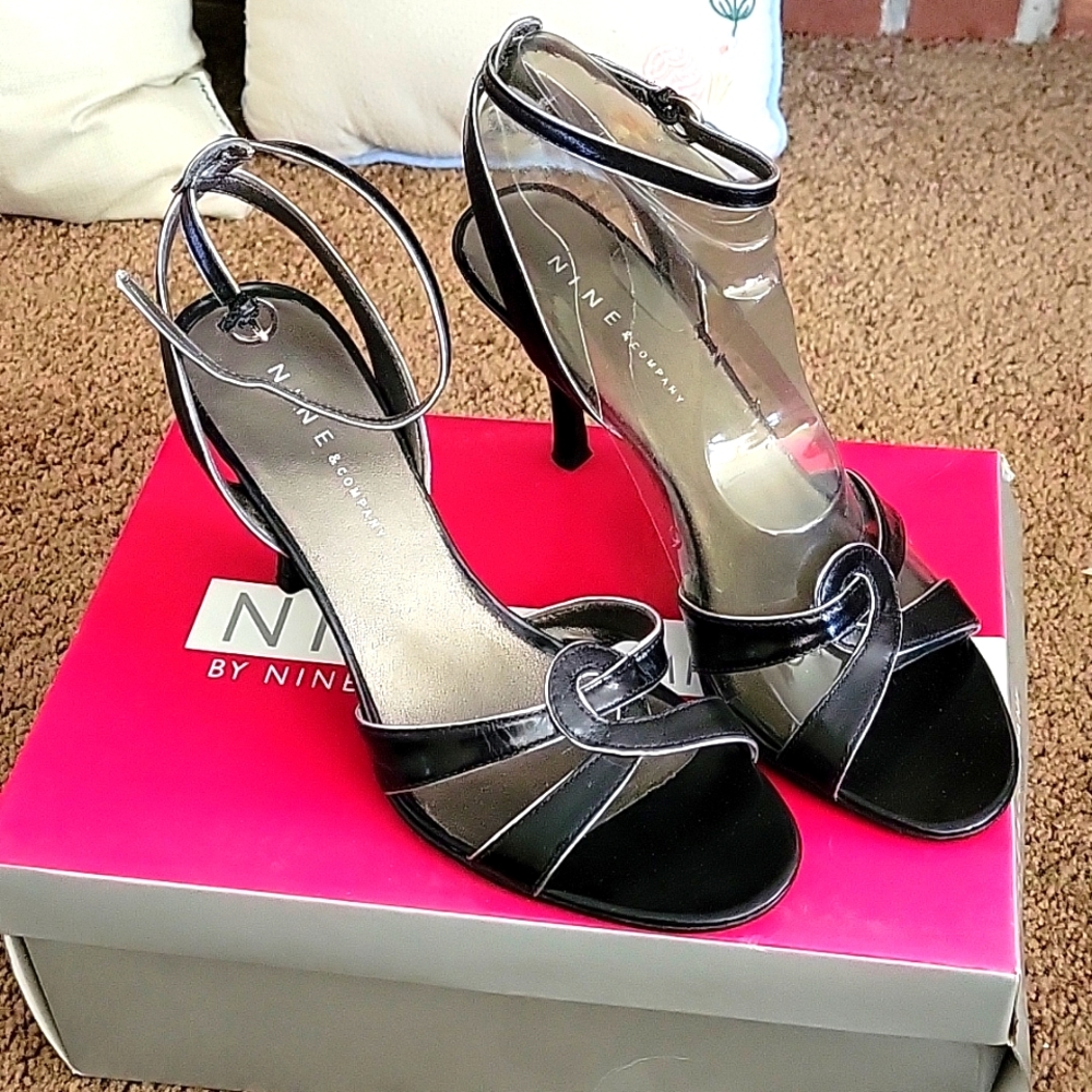 Nine west company high heels black and silver